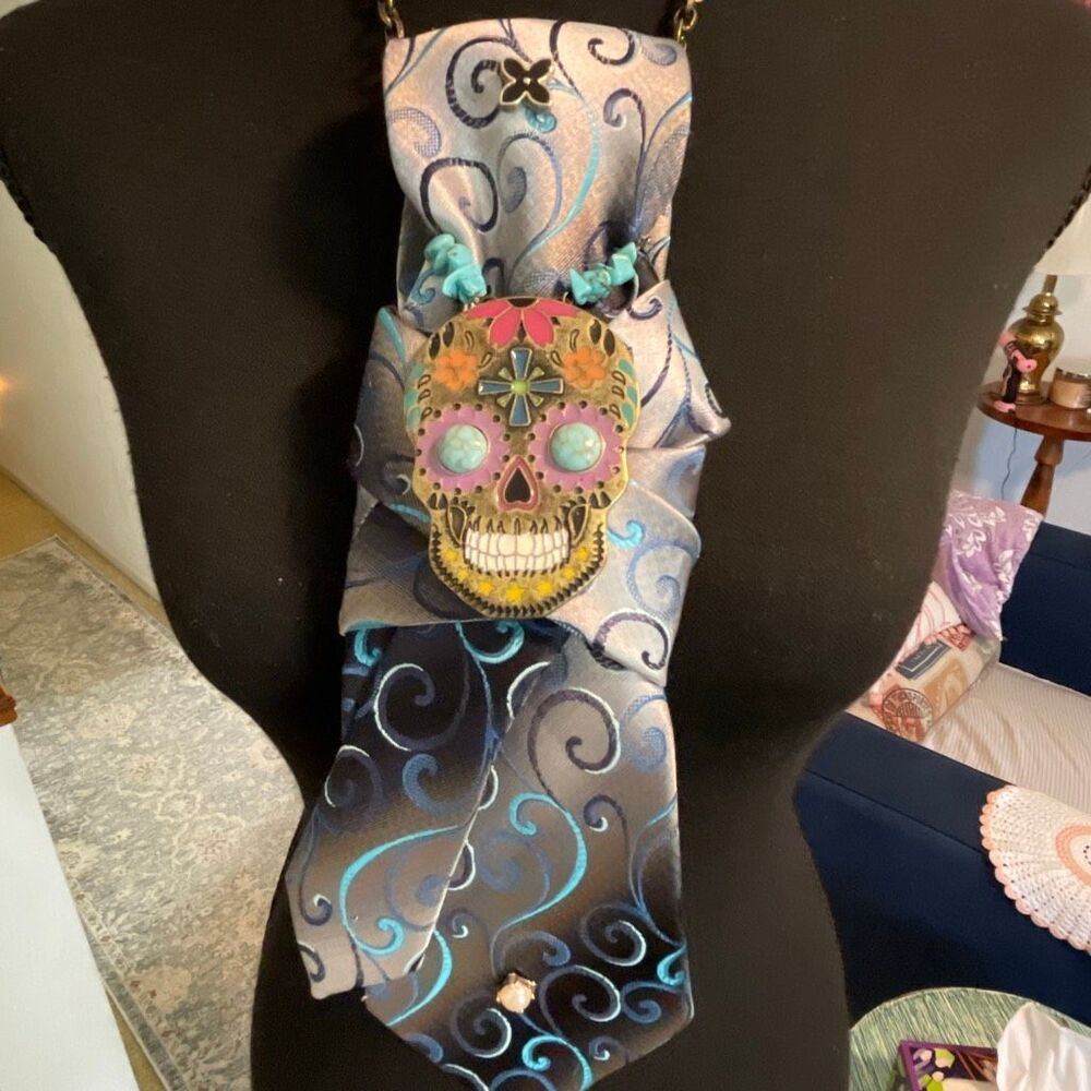 Restyled Women’s Tie with Turquoise Bedazzled Skull Necklace - Picture 2 of 12